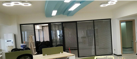 廣西燦源裝飾又一辦公室裝修力作完工拉！效果美美噠！