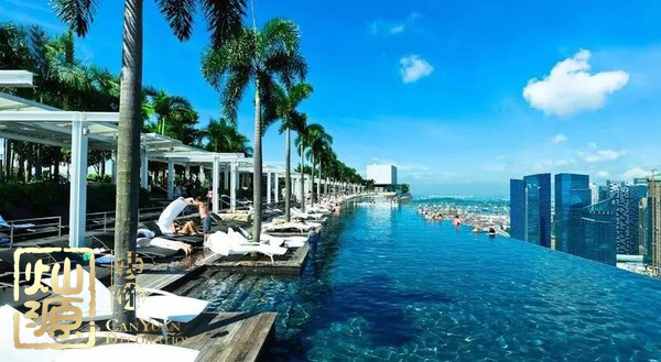 全球首個無邊泳池即將開建 屋頂泳池或將成為旅店新寵