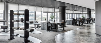 南寧五象新區(qū)辦公室大理石墻面裝修效果圖  呈現(xiàn)極致實(shí)用和簡(jiǎn)約的奢華