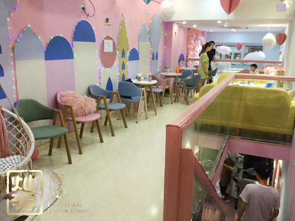 南寧網(wǎng)紅奶茶店設(shè)計(jì)裝修實(shí)例分享 顧客絡(luò)繹不絕的原因原來(lái)是這個(gè)