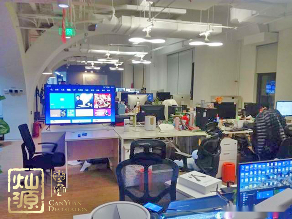 小米通報(bào)內(nèi)部貪腐 小米通報(bào)內(nèi)部貪腐員工辦公環(huán)境揭秘