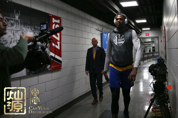 保羅感謝休斯頓 【多圖】揭示保羅表示感謝的火箭豐田中心