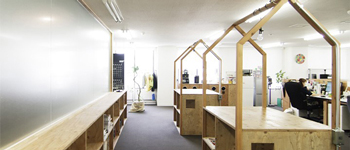 日本名古屋簡易工業(yè)風辦公室設計  務實低調(diào)卻充滿溫情的辦公空間