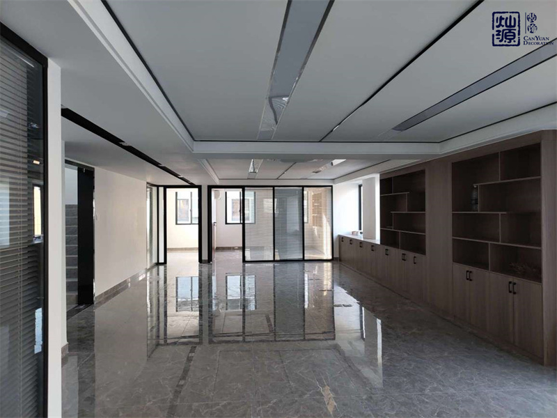 不到1個(gè)月！500平辦公室硬軟全包精裝修，這家南寧辦公室裝修公司可真沒(méi)讓我失望！